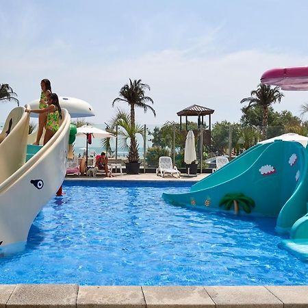 Fancy Apartment In Spa N Pool Beach Resort مامايا المظهر الخارجي الصورة